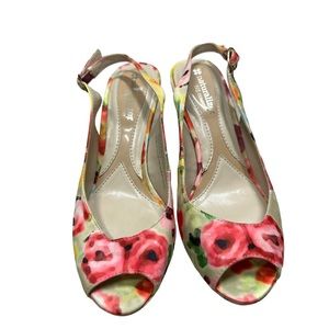 Naturalizer N5 Comfort Floral Back Straps With Cork Heel- LIKE NEW size 7